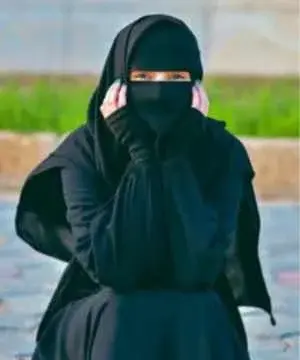 female Quran teacher